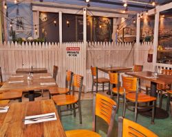 indoor-dining
